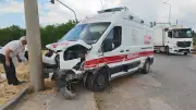 Bitlis'te Ambulans ve Otomobil Çarpıştı: 10 Yaralı