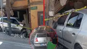 Bursa'da freni boşalan araç 3 katlı eve daldı: Can kaybı yok