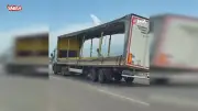 Bursa'da tırın yana yatmış dorsesi trafikte korkuttu