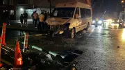 Bursa'da Zincirleme Kaza: 2 Otomobil Dereye Uçtu, 6 Yaralı
