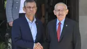 CHP'de grup toplantısı bilmecesi: Kılıçdaroğlu ve Özel cephesi gerilimi tırmanıyor