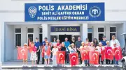 Diyarbakır'da Polis Adayları Öğrencilerle Buluştu: 'Gaffar Amcayla El Ele' Projesi