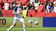 Dünya Kupası'nda Parlayan Stoper İçin Fenerbahçe Harekete Geçti