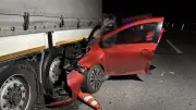 Edirne'de otomobil TIR'a çarptı: 1 kişi hayatını kaybetti