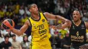 Fenerbahçe Beko, ABD'li basketbolcu Devon Hall ile yollarını ayırdı