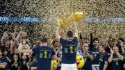 Fenerbahçe Beko, Basketbol Süper Ligi'nde Şampiyonluk Kupasını Kaldırdı