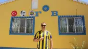 Fenerbahçe sevgisini evinin duvarlarında yaşattı
