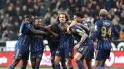 Fenerbahçe'de ayrılıklar başlıyor! 9 isim topun ağzında