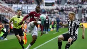 Fenerbahçe'ye sağ bek transferinde Everton rakip oldu!