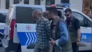 Galata Köprüsü'nde 'Bul Karayı Al Parayı' Kumarı: 2 Şüpheli Yakalandı