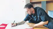 Hakan Çalhanoğlu: Camide izlerdim, şimdi sahadayım