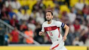Hakan Çalhanoğlu sürprizi sosyal medyayı karıştırdı