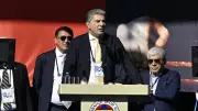 Hakan Safi: Fenerbahçe camiası eskide yaşamayı seviyor
