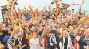 Hull City Taraftarları Kemer'de Coşkuyla Karşılandı