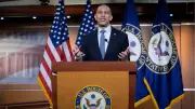 Jeffries'ten Trump yönetimine İran konusunda gizli oturum çağrısı