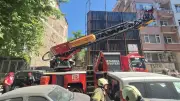Kadıköy'de Yıkım Sırasında Bina Çöktü: 2 Kişi Kurtarıldı
