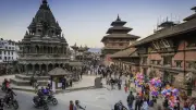 Nepal'de Zaman Farkı: 15 Dakika Geriden Gelen Ülke