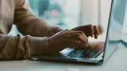 Ofis Çalışanları Dikkat! Saat Başı 5 Dakika Yürümek Hayat Kurtarıyor