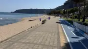 Okullar Tatil Olunca İnkumu Sahili'ne Akın: 32 Kişi Boğulma Tehlikesi Geçirdi