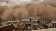 Pakistan'da toz fırtınası felaketi: 4 ölü, 60 yaralı