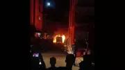 Reyhanlı'da Park Halindeki Otomobil Alevlere Teslim Oldu
