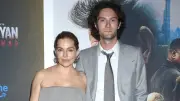 Sienna Miller ve Oli Green Nişanlandı