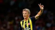 SON DAKİKA: Fenerbahçe, Dirk Kuyt'ı Yardımcı Antrenör Olarak Resmen Açıkladı