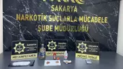 İstanbul'dan Sakarya'ya uyuşturucu taşıyan 2 şüpheli tutuklandı