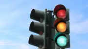 Trafik Lambalarının Renklerinin Ölümcül Sırrı: Yeşil, Kırmızı ve Sarı Neden Kullanılıyor?