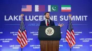 Trump'ın gölgesinde tehlikeli görev: JD Vance İran masasında risk alıyor
