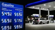 Trump'tan Petrol Şirketlerine Fahiş Fiyat Tepkisi: Soruşturma Emri Verdi