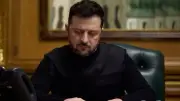 Zelenski: Rusya'daki petrol tesisi ve kimya fabrikasına saldırdık