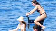 Özge Yağız ve Yaren Gültiken Bodrum'da Deniz Bisikleti Keyfi