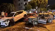İzmir'de park halindeki 2 araca çarpan otomobilin sürücüsü hayatını kaybetti