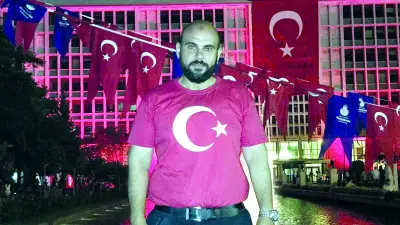 15 Temmuz Gecesi Yabancı Akademisyen: Omzumdan Vuruldum Ama Türkiye İçin Canımı Verirdim