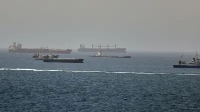 ABD-İran çatışması: CENTCOM yeni saldırı dalgası başlattı, İran gemiyi vurdu