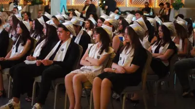 Academica Çift Diploma Programı'nda Mezuniyet Heyecanı Yaşandı
