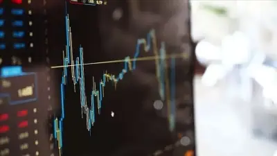 Asya Borsaları Hong Kong Hariç Pozitif Seyrediyor
