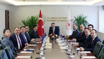 Bakan Bayraktar, Azerbaycanlı mevkidaşı Şahbazov ile çevrim içi görüştü