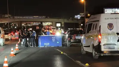Bakırköy'de D-100'de Otomobilin Çarptığı Yaya Hayatını Kaybetti