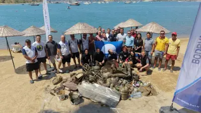 Bodrum'da Deniz Dibi Temizliğinde 370 Kilogram Atık Çıkarıldı