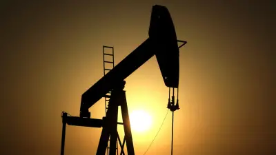 Brent Petrol Fiyatı 76 Doların Üzerine Çıktı: Jeopolitik Riskler Artıyor