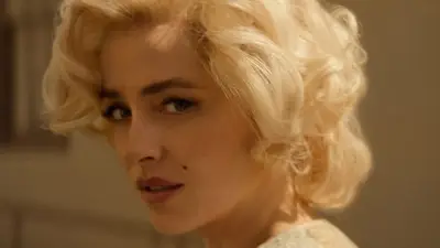 Dakota Johnson, Marilyn Monroe'ya dönüştü: Kısa film Venedik'te gösterilecek