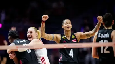 Filenin Sultanları Japonya'yı 3-1 Devirdi, VNL Finallerine Katılım Garantilendi