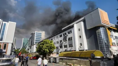 Gaziantep'te iş merkezi yangını: 26 araç, 55 personel müdahale ediyor