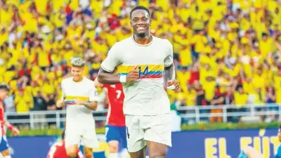 Jhon Duran Galatasaray'a Transfer Olmak İçin Gün Sayıyor