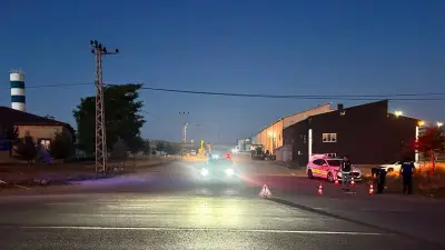Kayseri Tomarza'da kaza yapan sürücü kaçarken yardımsever kişiye çarptı: 1 ölü