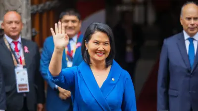 Keiko Fujimori Peru'da yemin ederek devlet başkanlığı görevine başladı