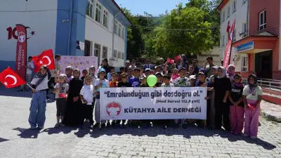Kütahya Valisi Musa Işın, Kur'an kursundaki çocuklara dondurma ikram etti