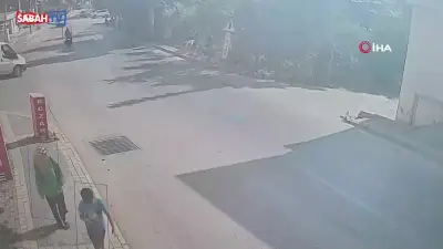 Manavgat'ta iş makinesi bahçeye devrildi: Sürücü hayatını kaybetti